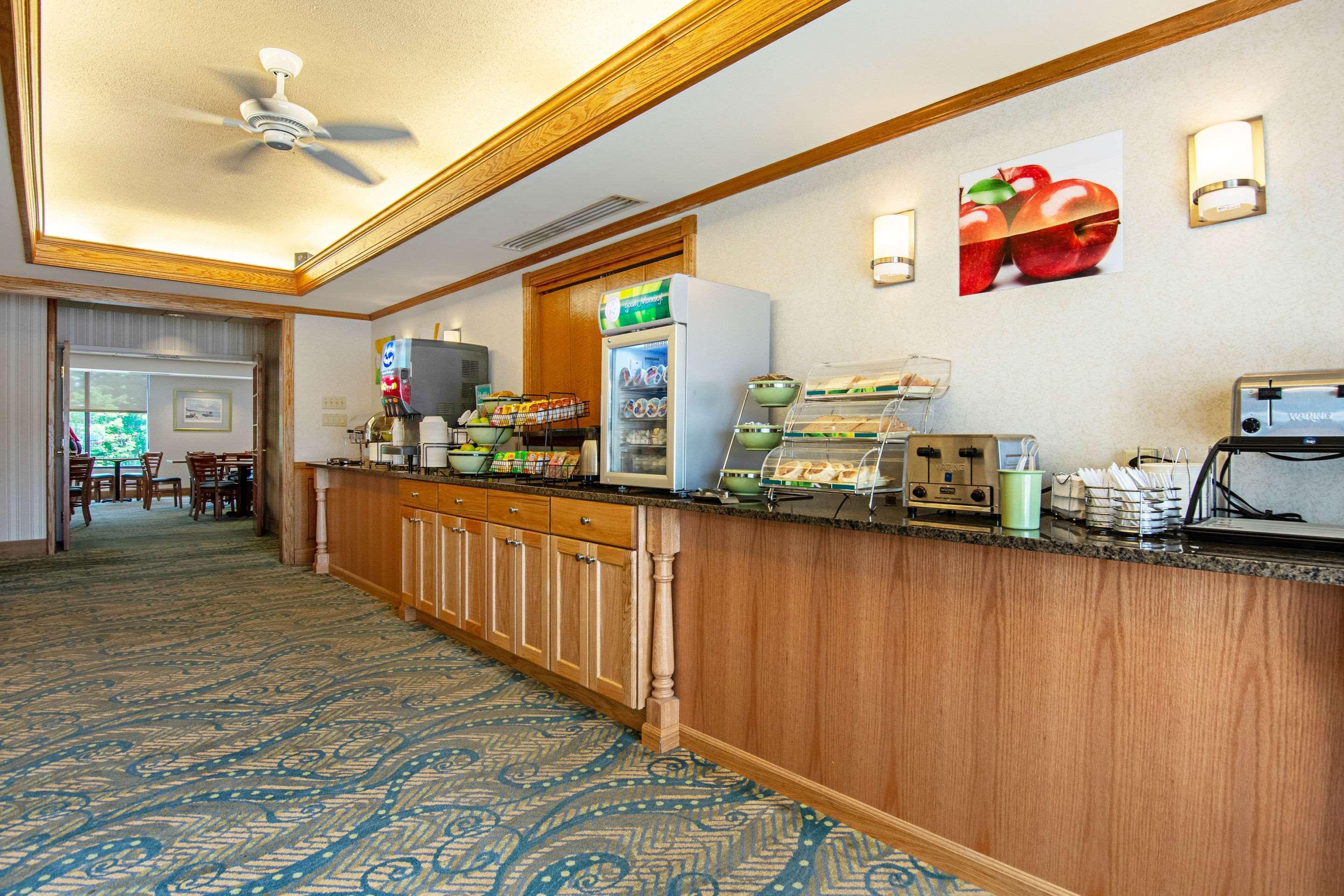 Quality Inn Portsmouth Exterior foto